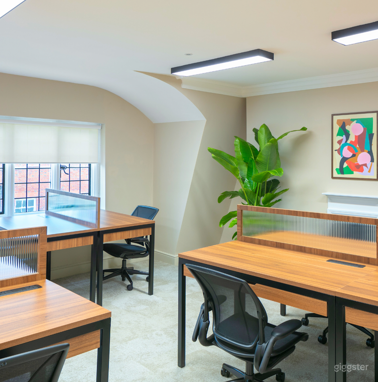 Modern Private Office  