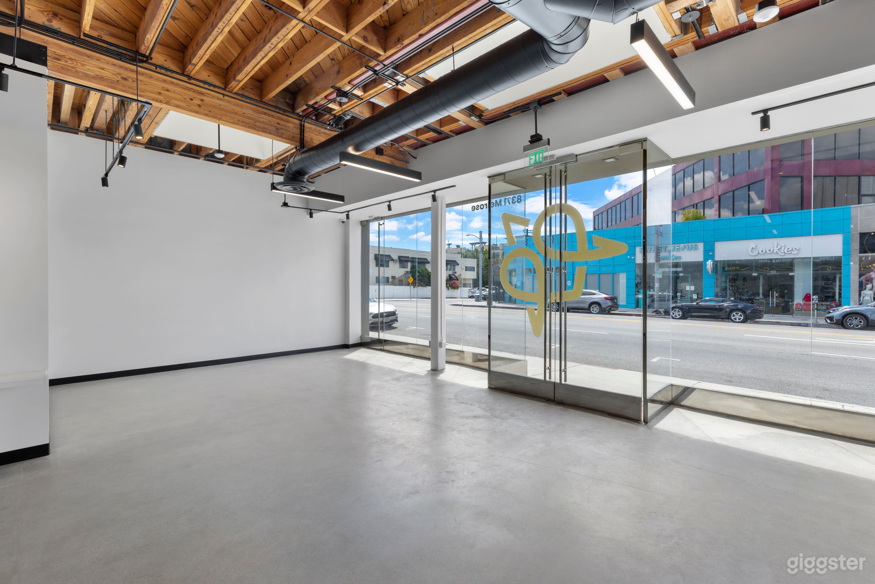 Spacious Storefront on Melrose Ave w/ Glass Front Photo 1