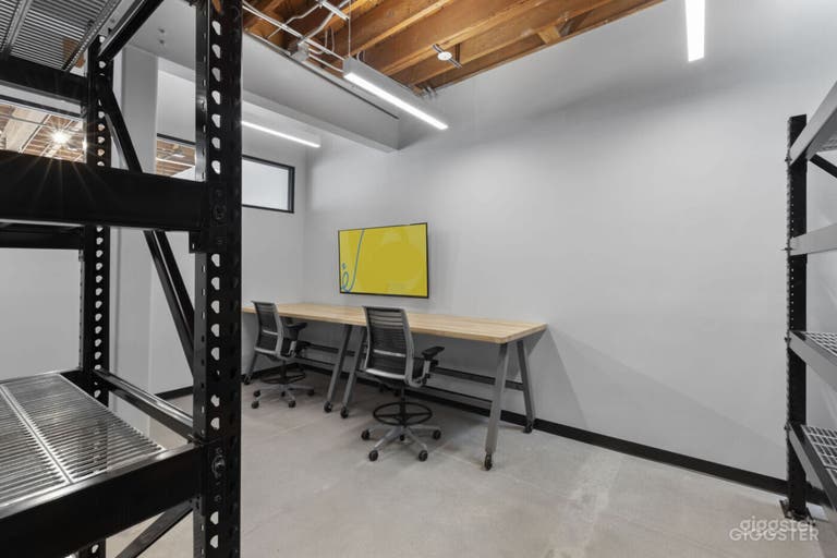  Spacious Storefront on Melrose Ave w/ Glass Front 