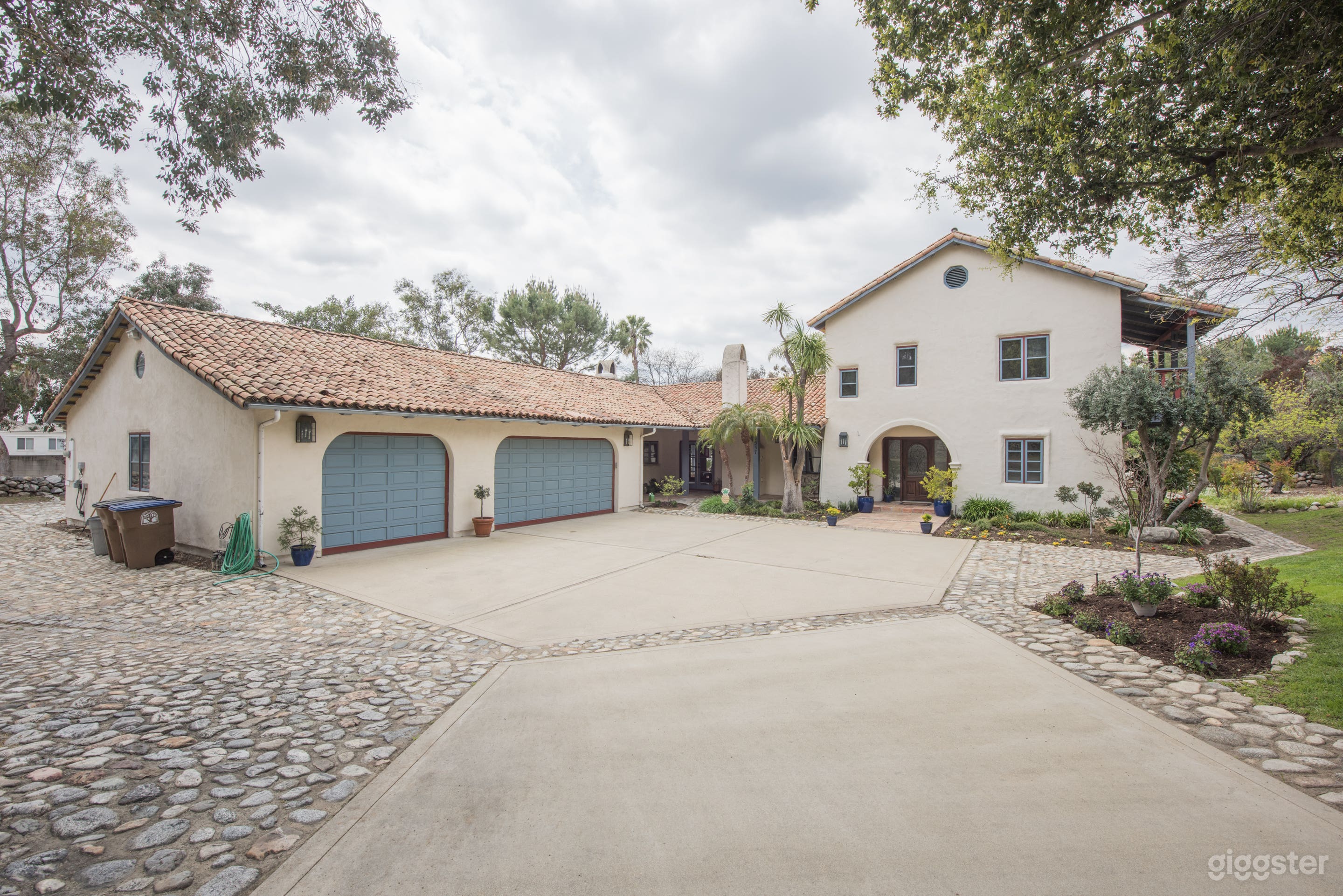 Tropical Hacienda Photo 2