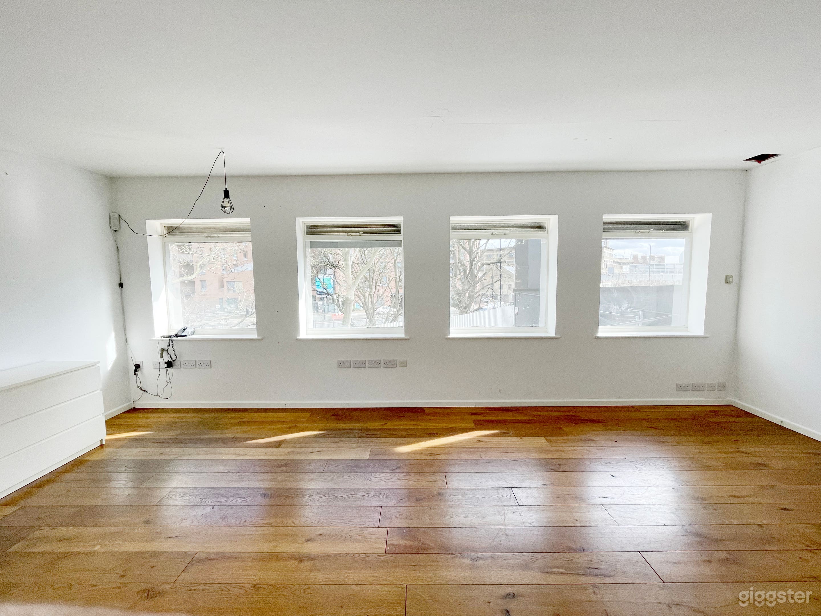 East London multipurpose rehearsal room Photo 1