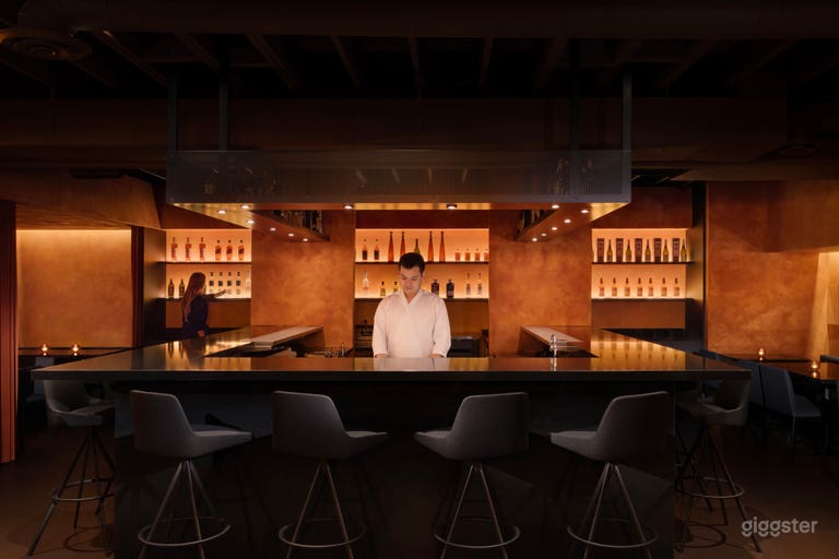  AMA Raw Bar & Lounge 