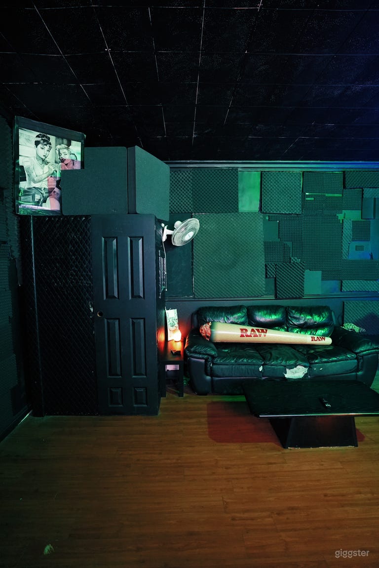  PRIVATE Hollywood Recording Studio W/Booth 