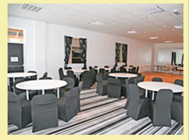 Stylish Black and White Senior Suite for Events Photo 4