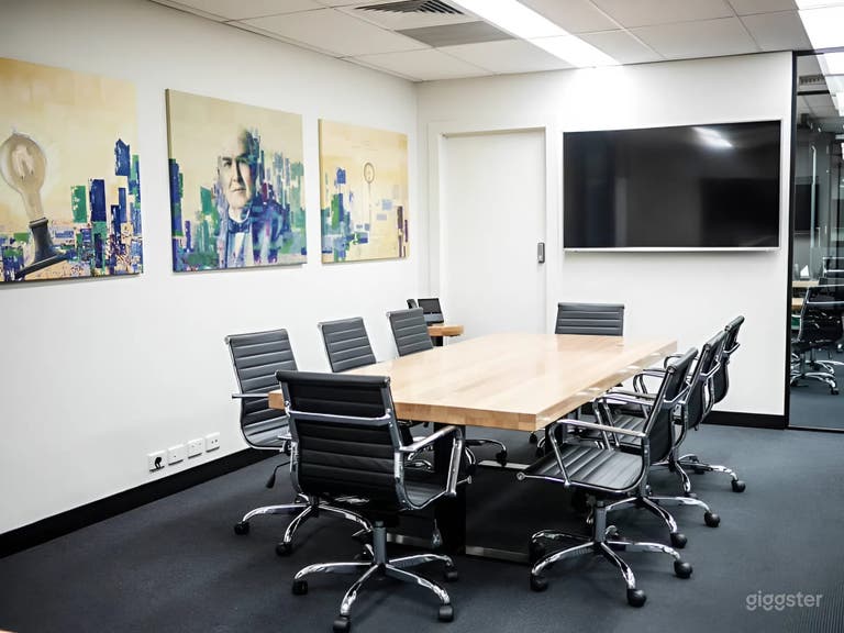  Edison Room - Private Meeting Space for 8 Persons 