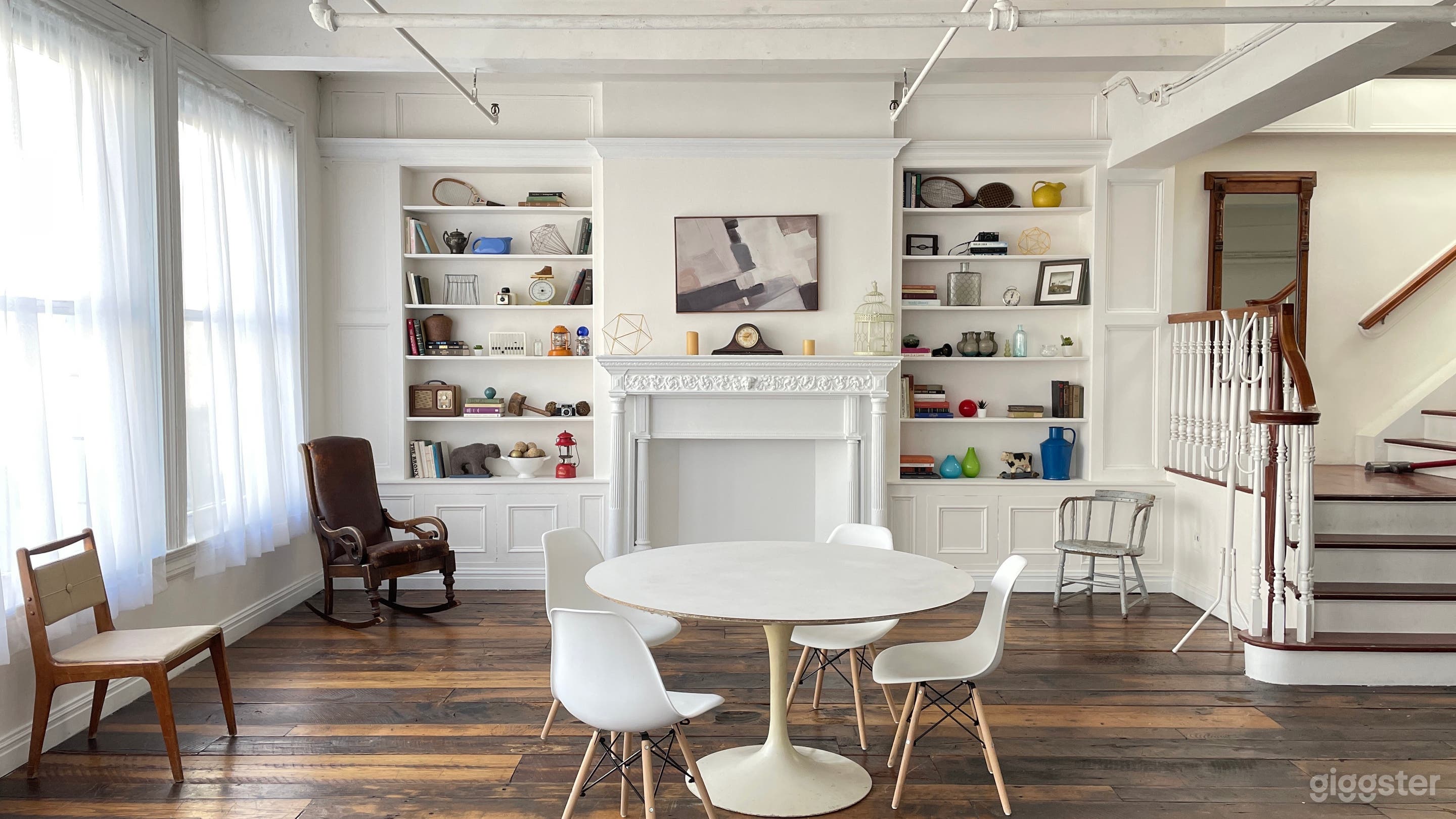 11th Floor Studio Photo 1