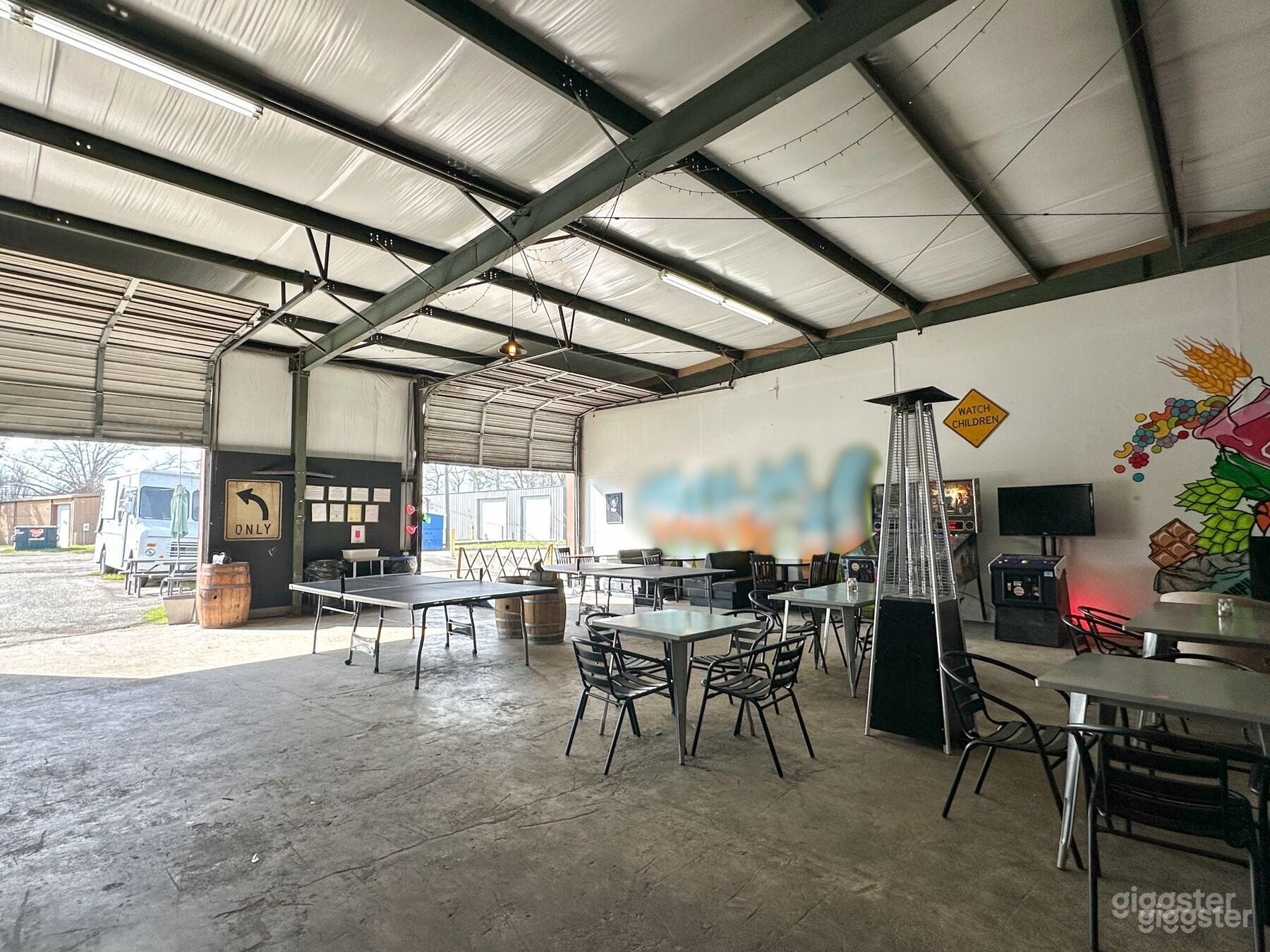 Spacious Warehouse Brewery &amp; Taproom Photo 3