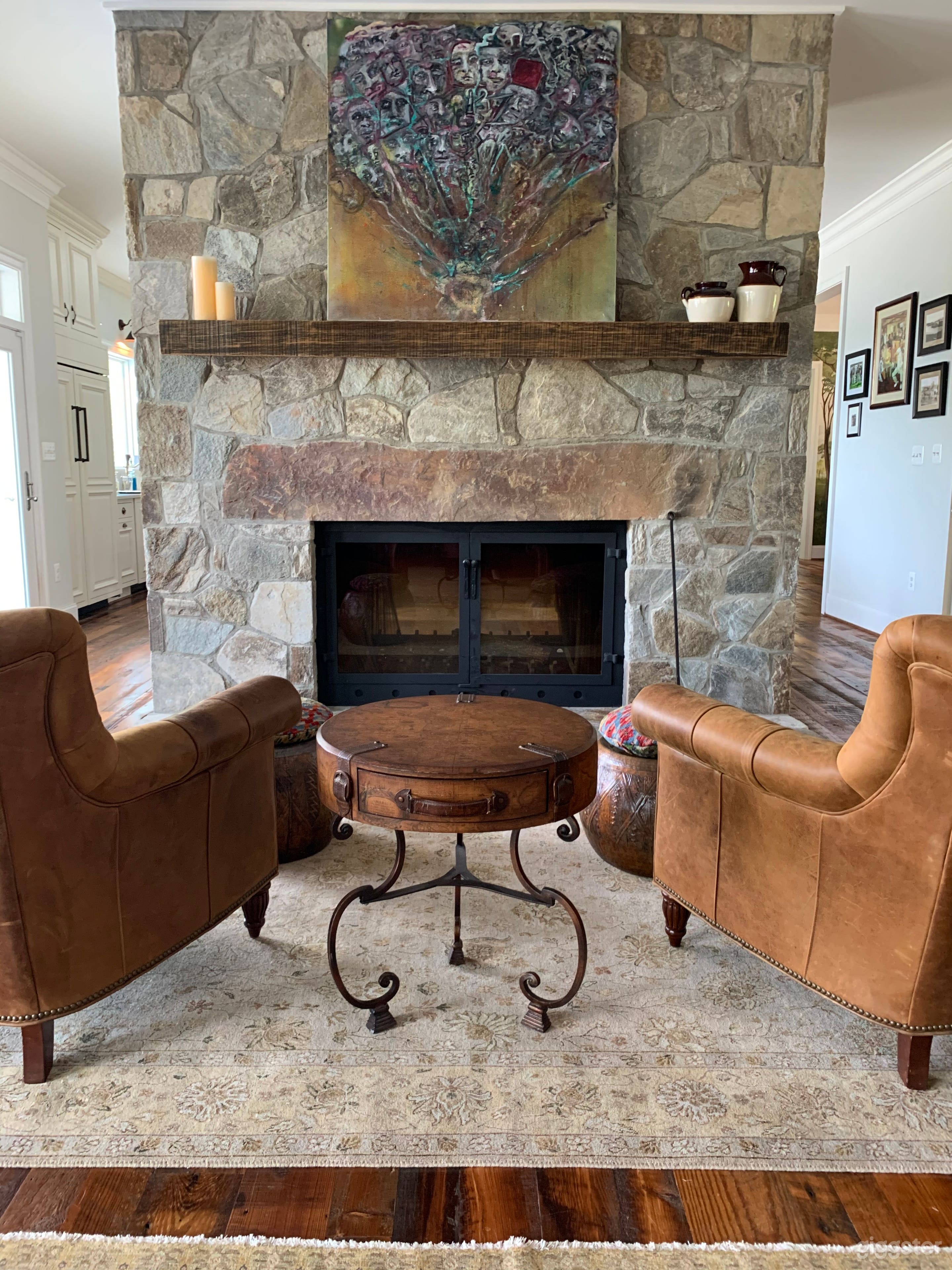 VA lakefront mansion Photo 3