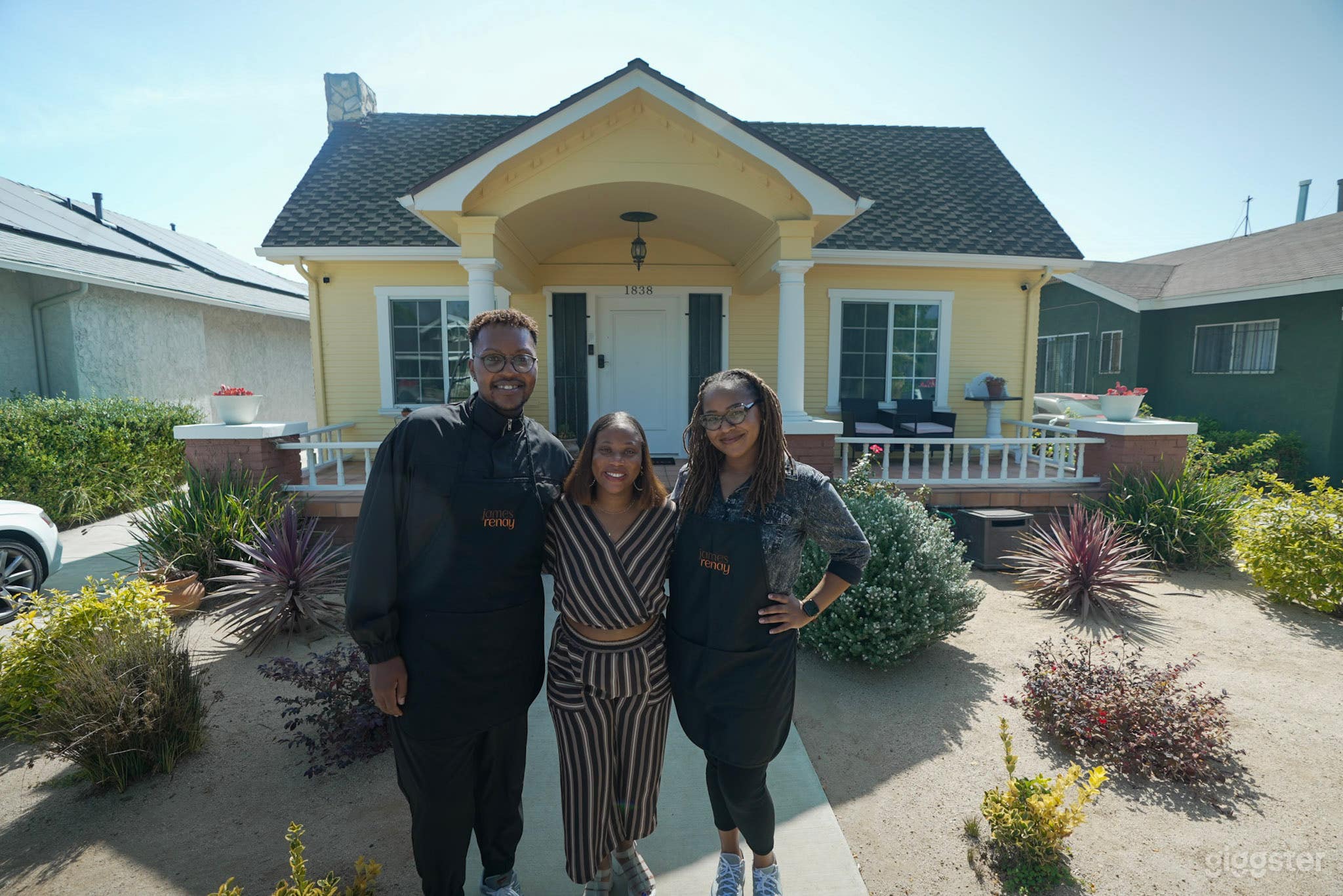 Beautiful South LA Craftsman Home Photo 3