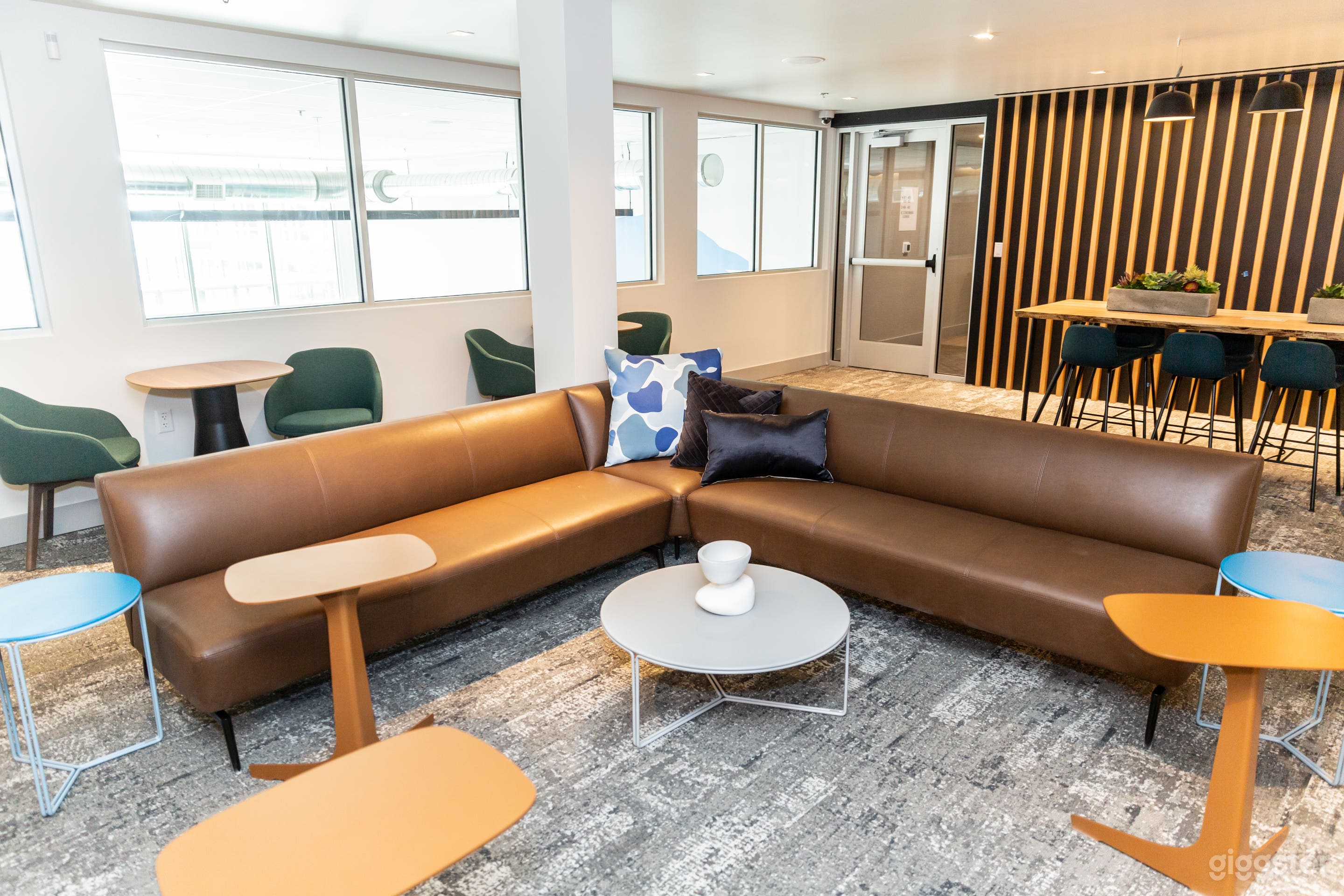 Wonderful Co-Working Space near Downtown Denver Photo 2