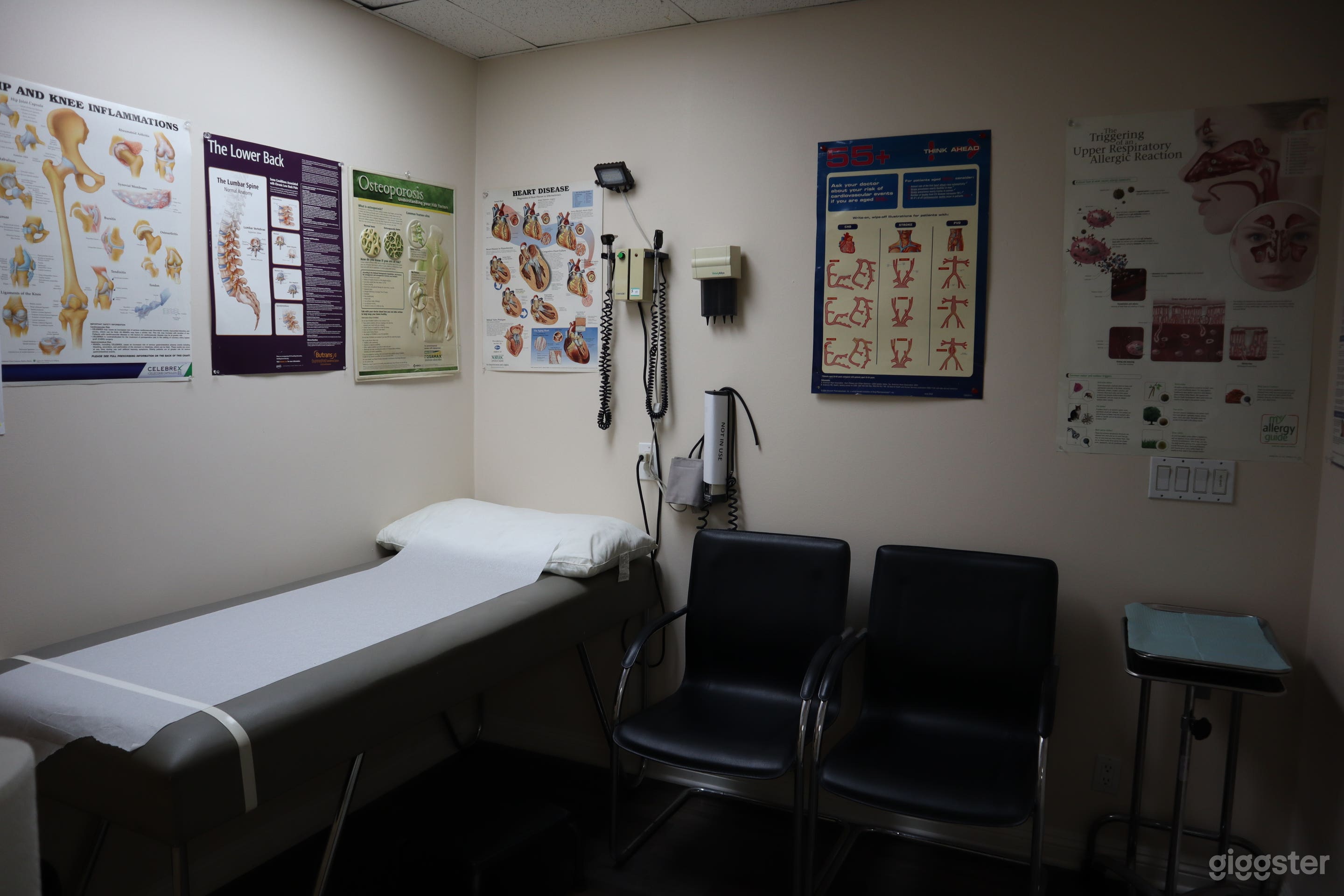 Modern  medical and doctors office for filming  Photo 3