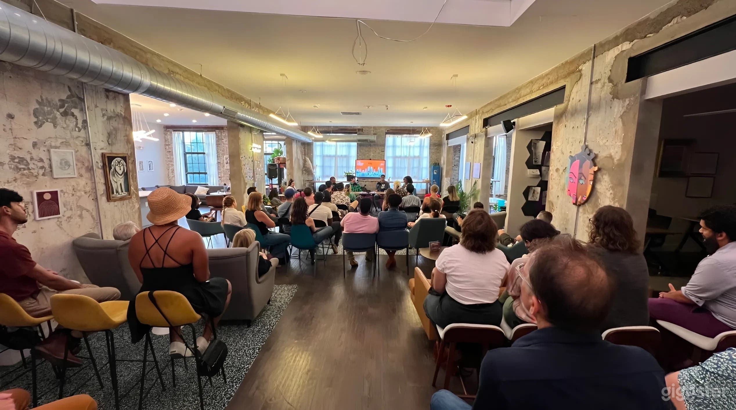 Inviting Creative Space in Northern Liberties Photo 3