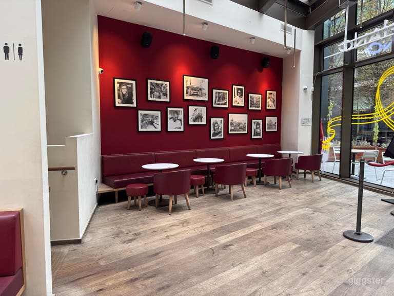  Bar / Lounge at Tower Bridge 