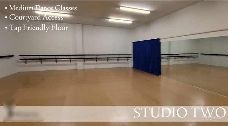  Studio TWO 