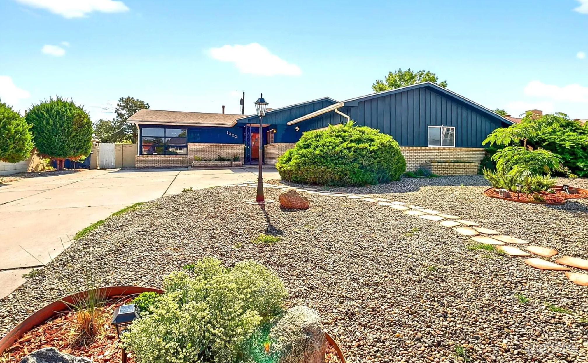 Mid Century Modern Home with All Day Natural Light Photo 1