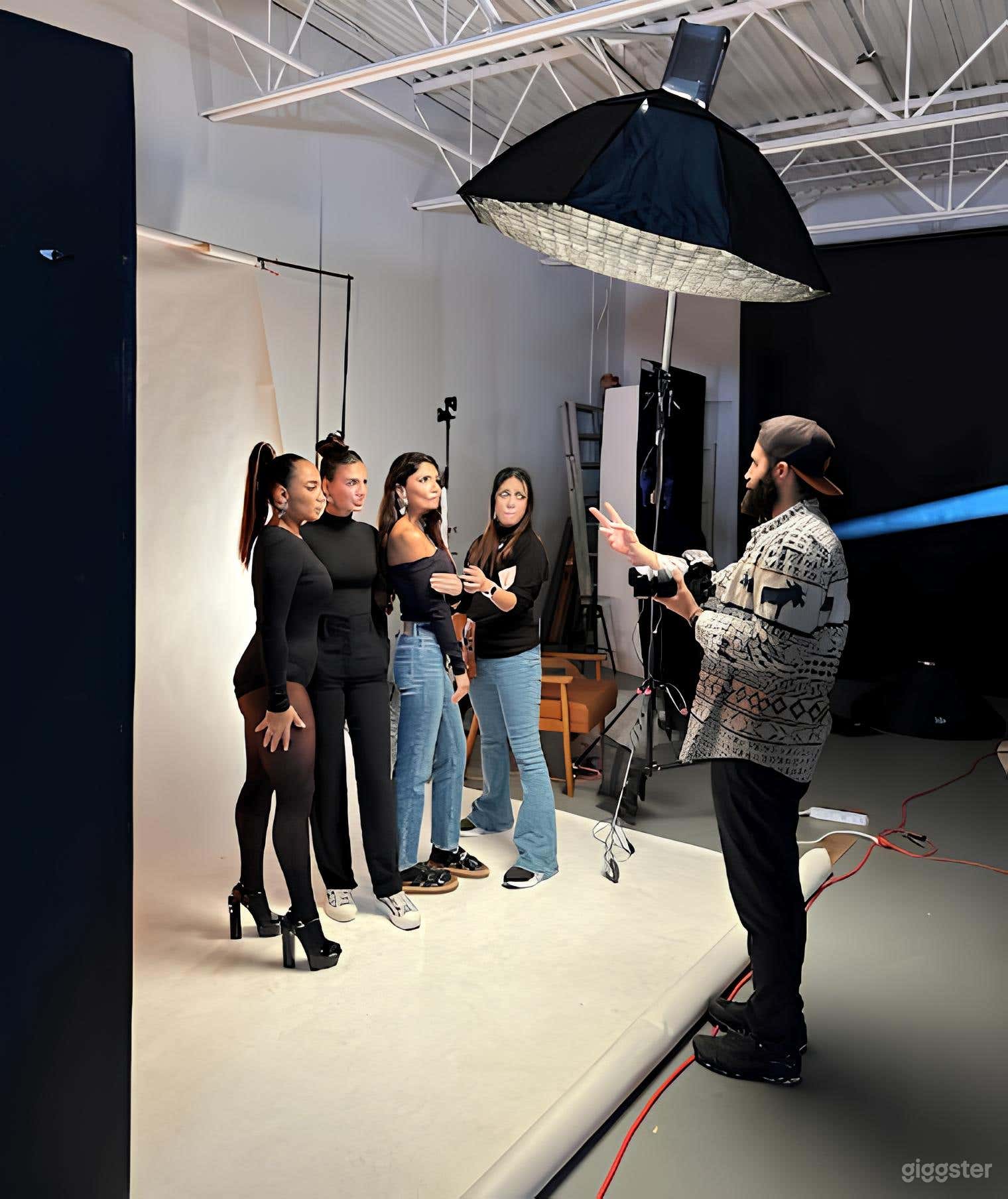 White Loft Studio Photo 4