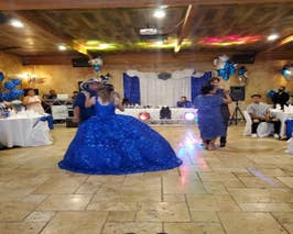  Elegant Banquet Room 