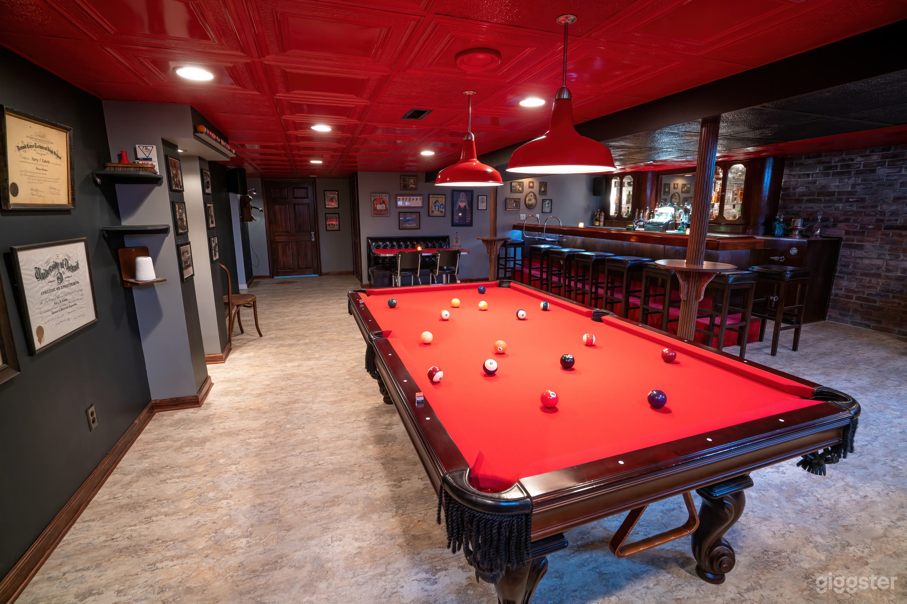 Rick's Speakeasy Bar Lounge and Pool Hall Photo 4