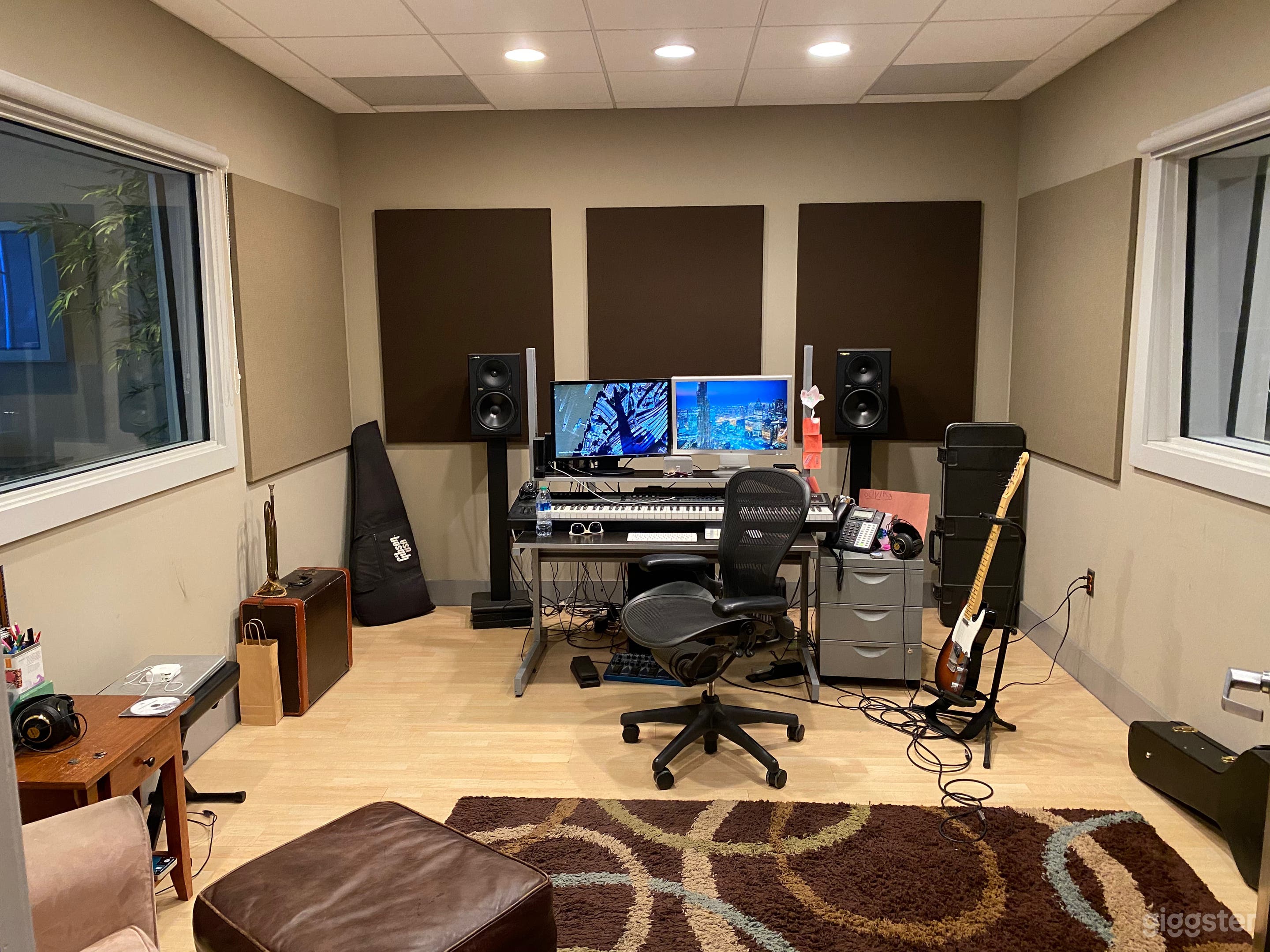 Valencia Creative Office &amp; Studios Photo 4