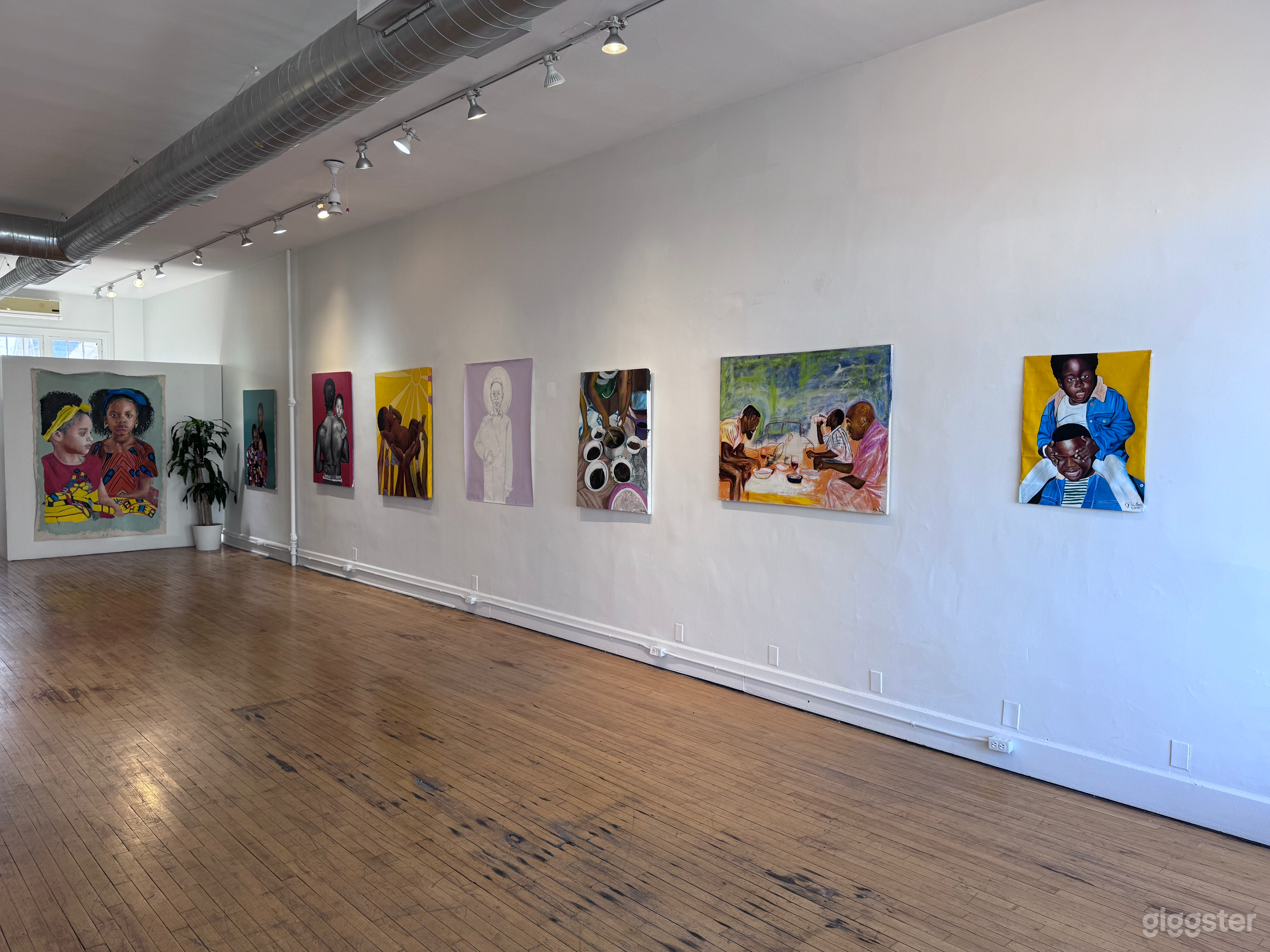 Art Gallery, in heart of South Minneapolis (GSF) Photo 4