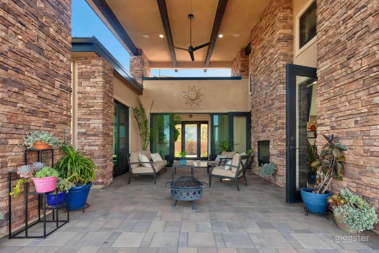  Covered courtyard. 