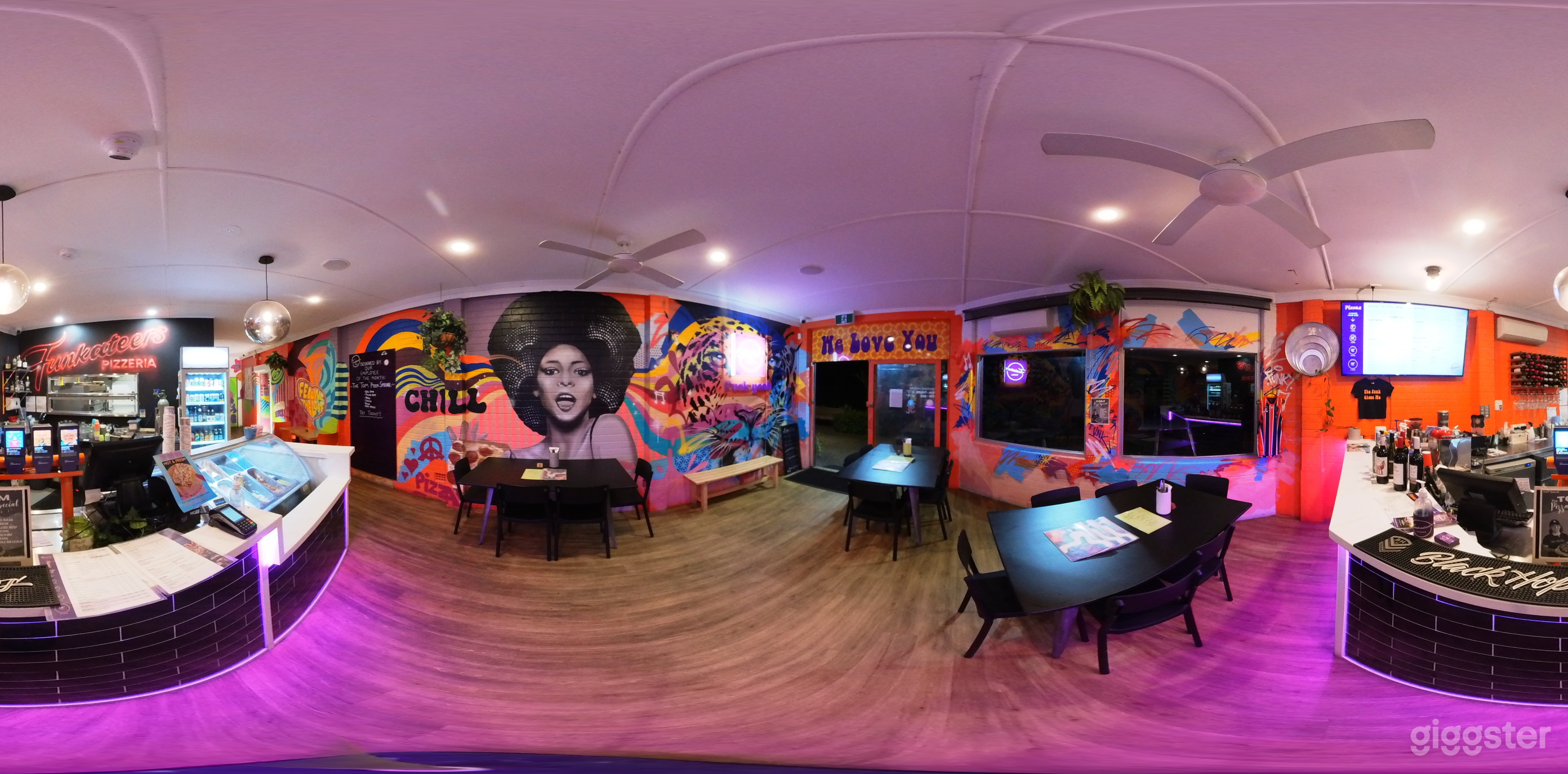 70's Funk Themed Cafe/Pizzeria Photo 4