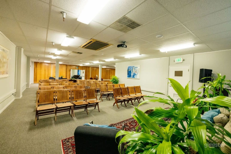  Large Event and Meeting Space 