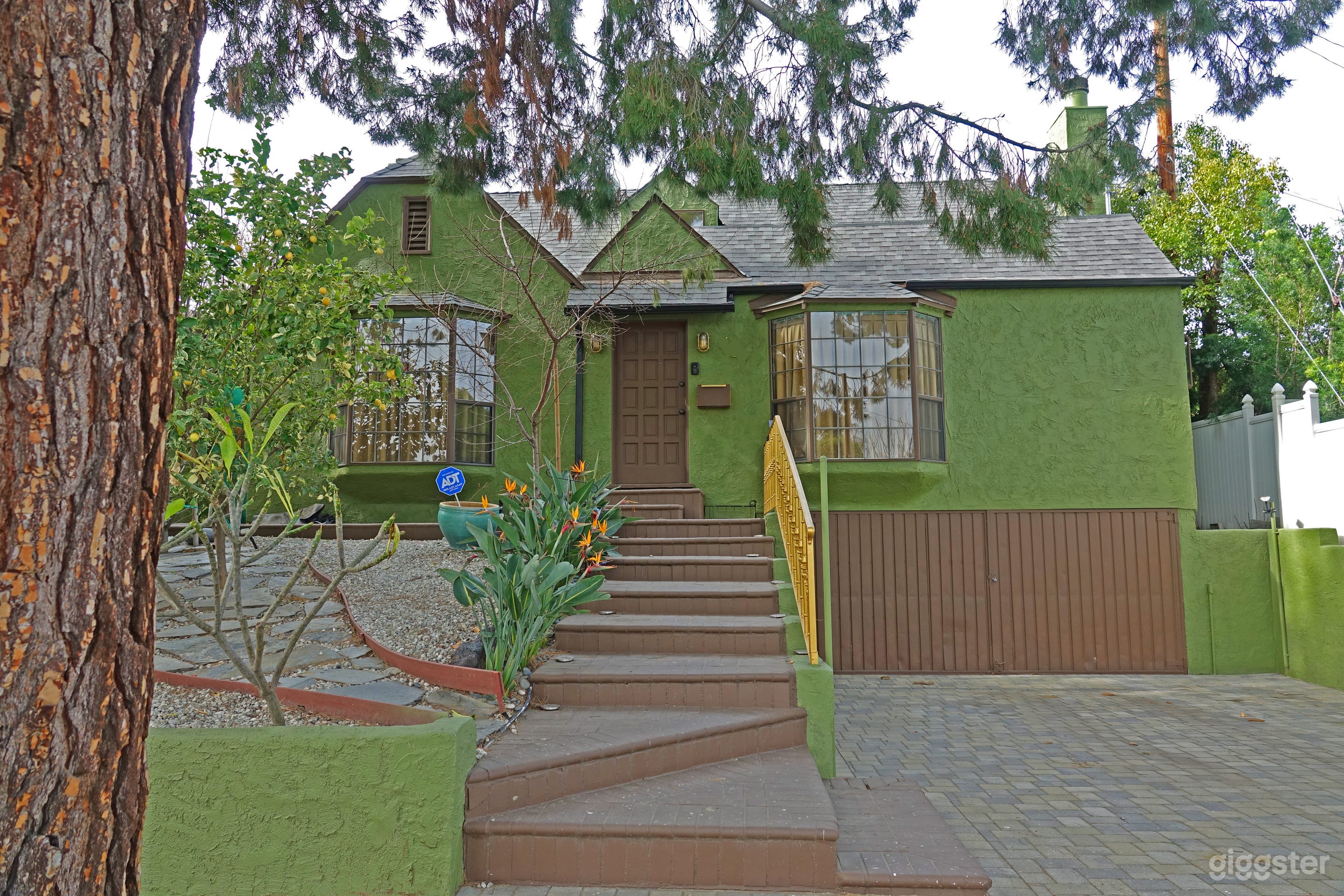 Cottage Style Vintage House est. 1926 +POOL/SPA! Photo 4