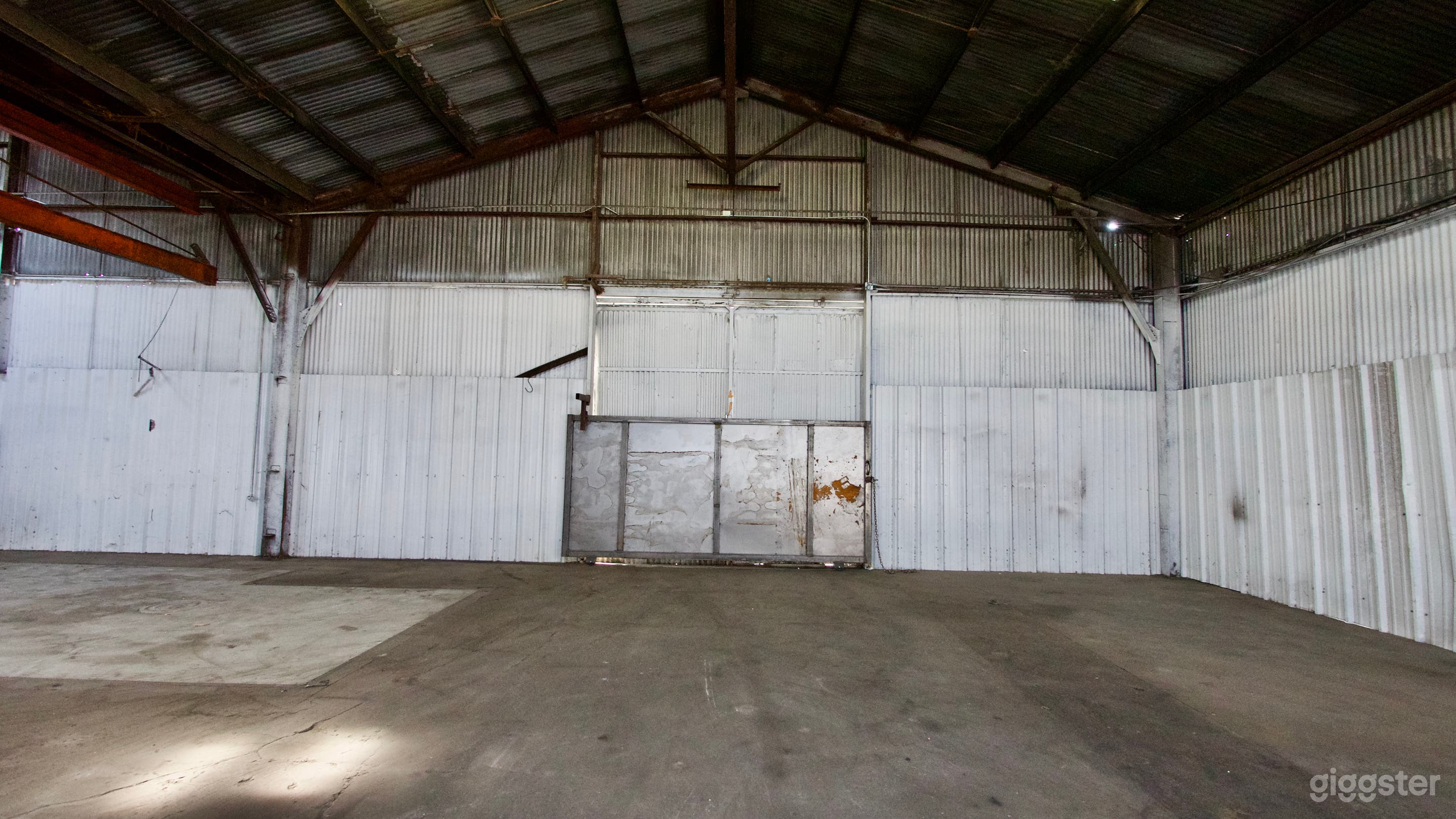 Mega Studios Corner Cyc Unit