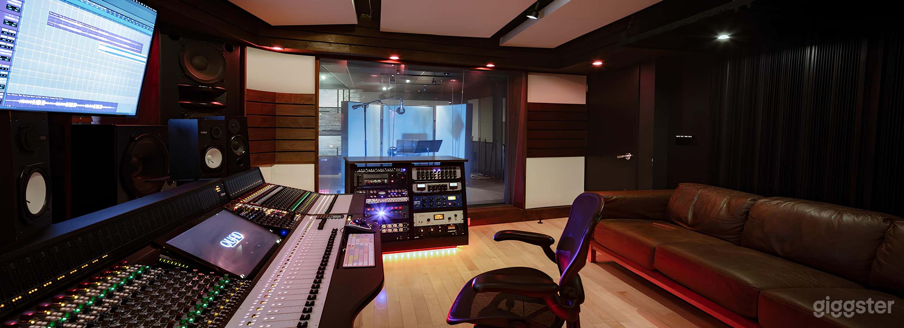 Legendary Recording Studio Q1 in Midtown Photo 3
