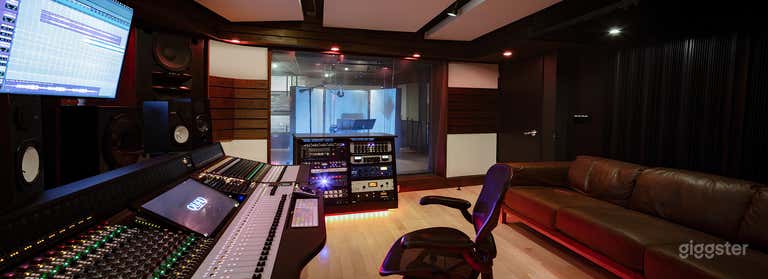  Legendary Recording Studio Q1 in Midtown 