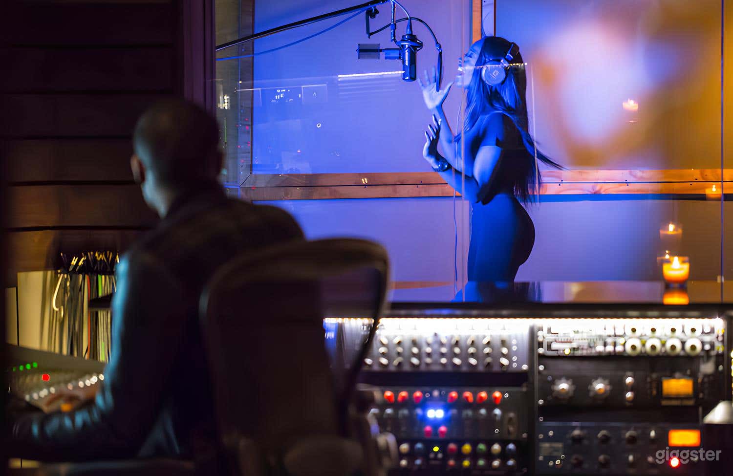 Legendary Recording Studio Q1 in Midtown Photo 4