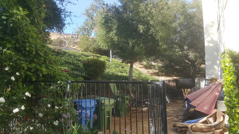  Side yard abuts retention basin
Back yard abuts green space
No homer across street (only diagonals)
Only one side has a adjacent home 