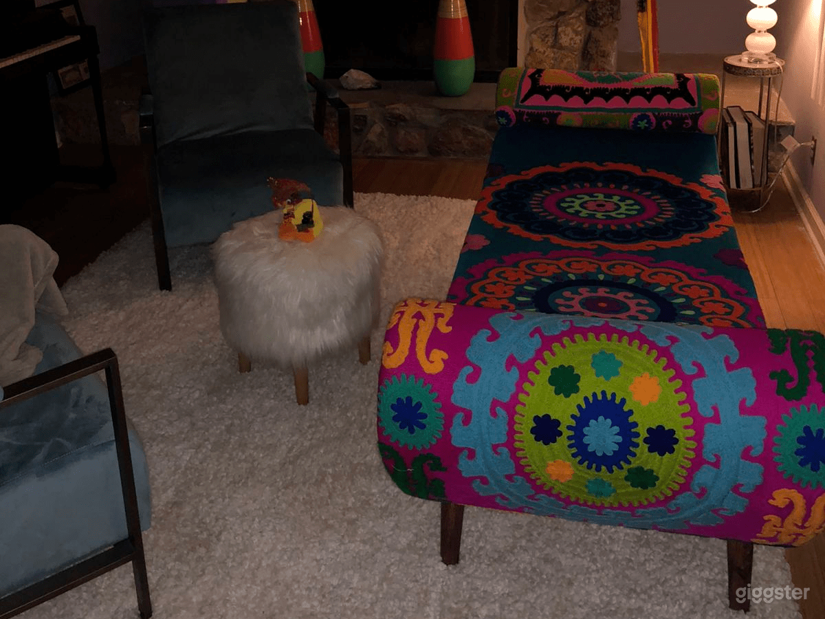 Two-story  Townhouse for Filming  Photo 1