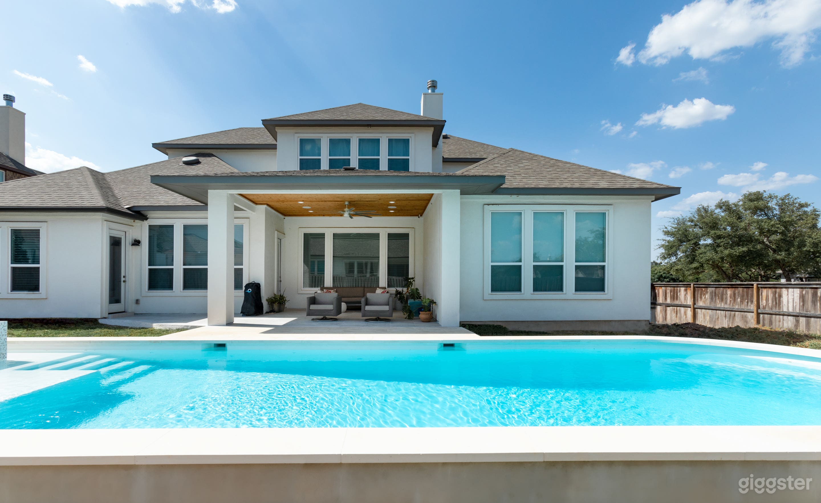 Bright White, Modern, Luxury Home Photo 2