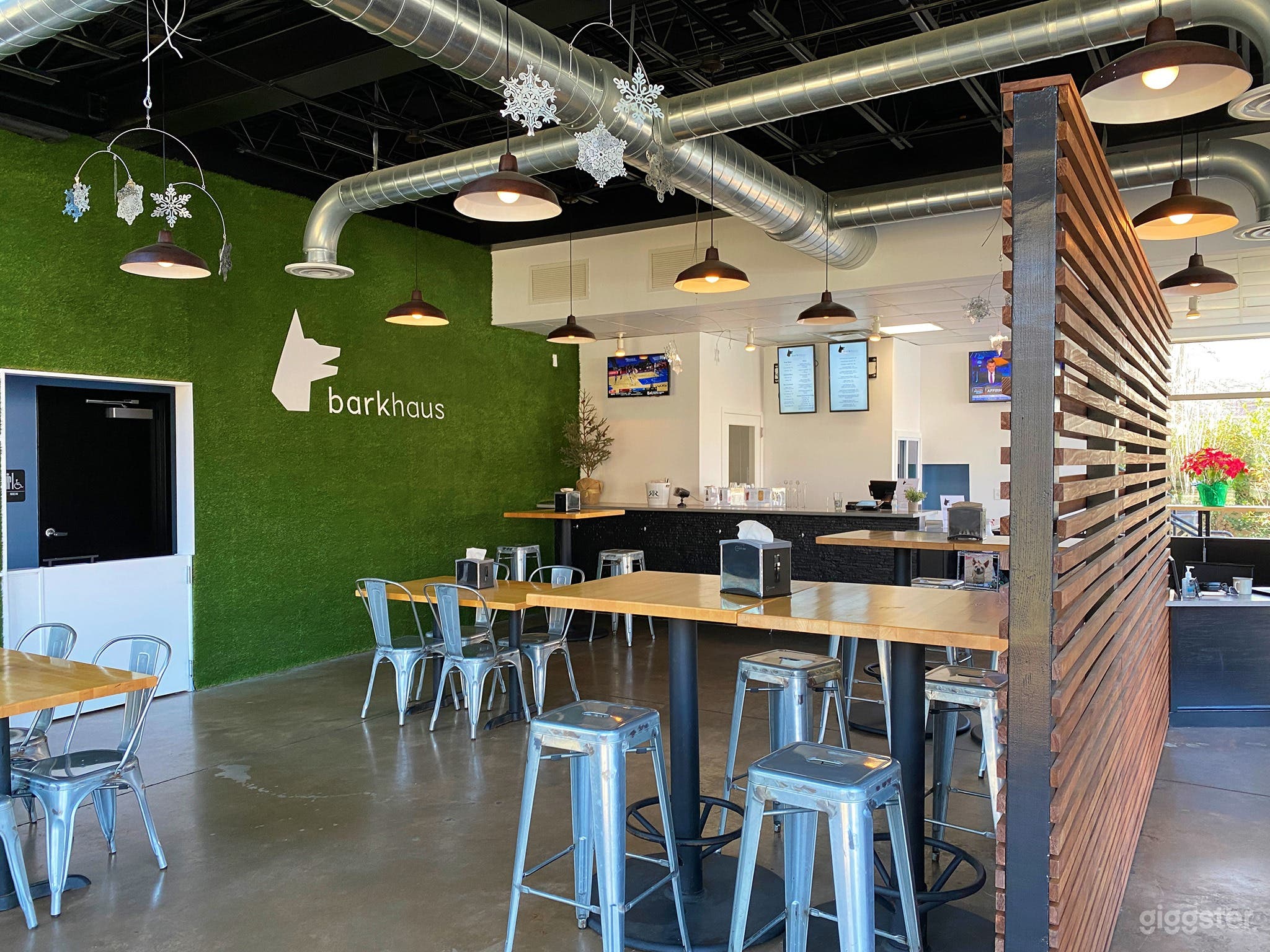 DC Metro's 1st Ever Dog Friendly Restaurant &amp; Bar Photo 3