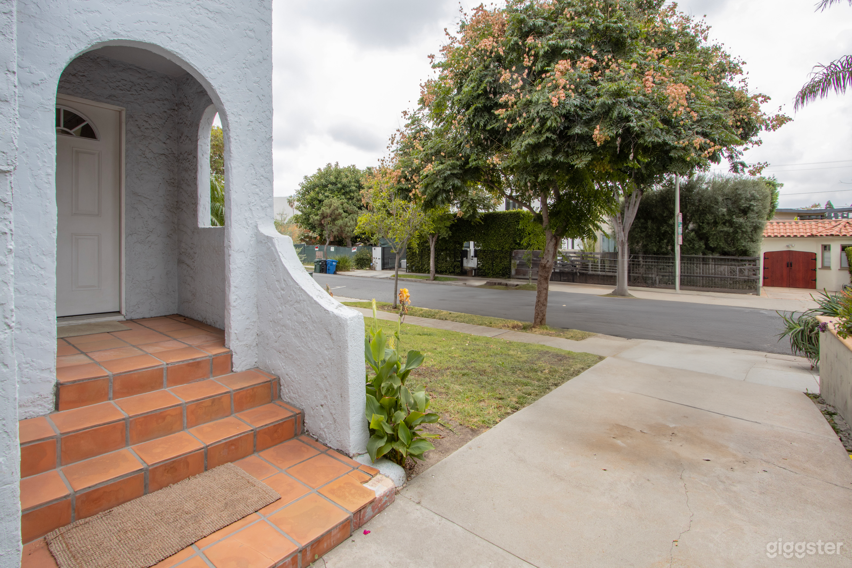 Charming Spanish Home in Weho Photo 3