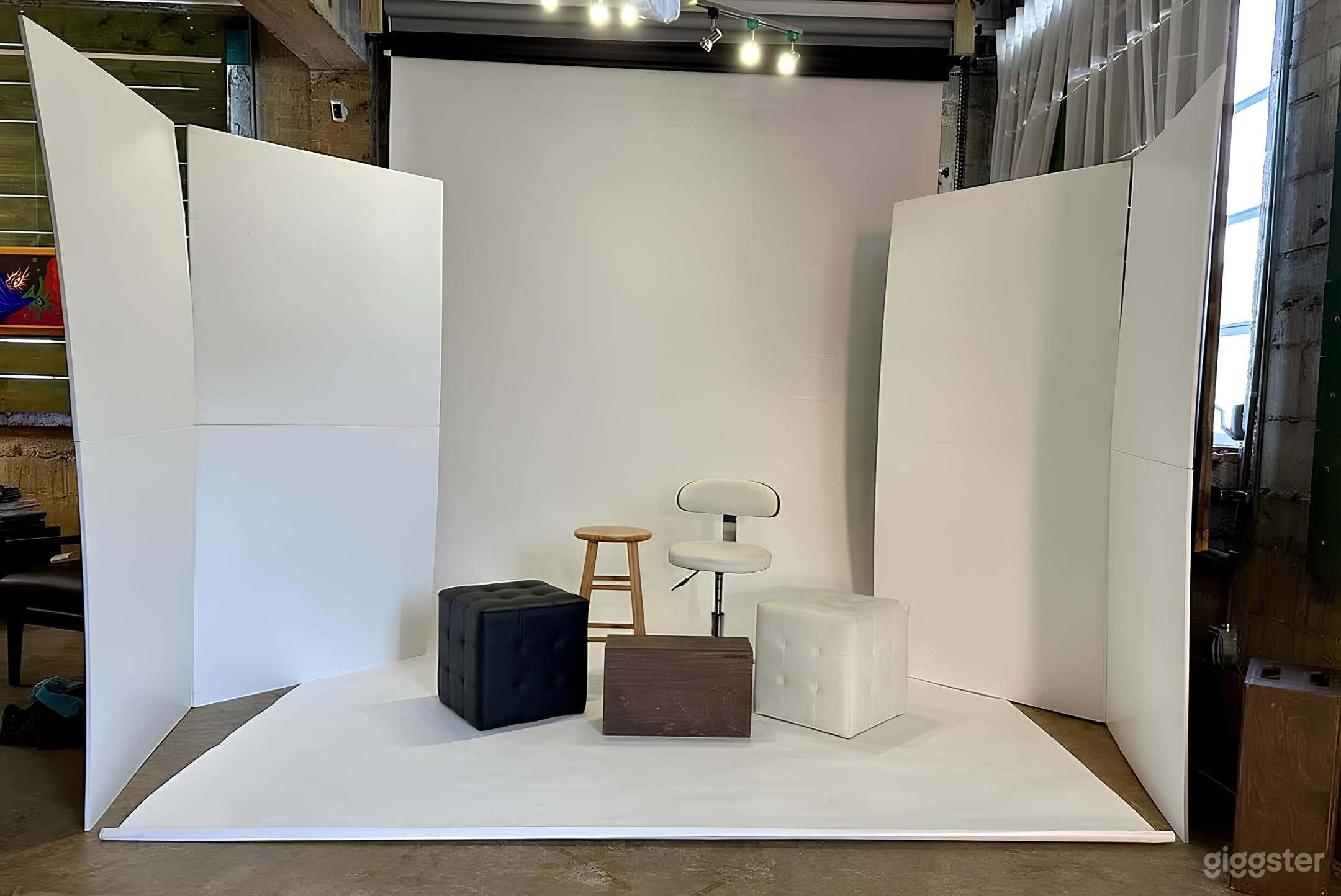 Unique Old Fire-Station Photography &amp; Video Studio Photo 4