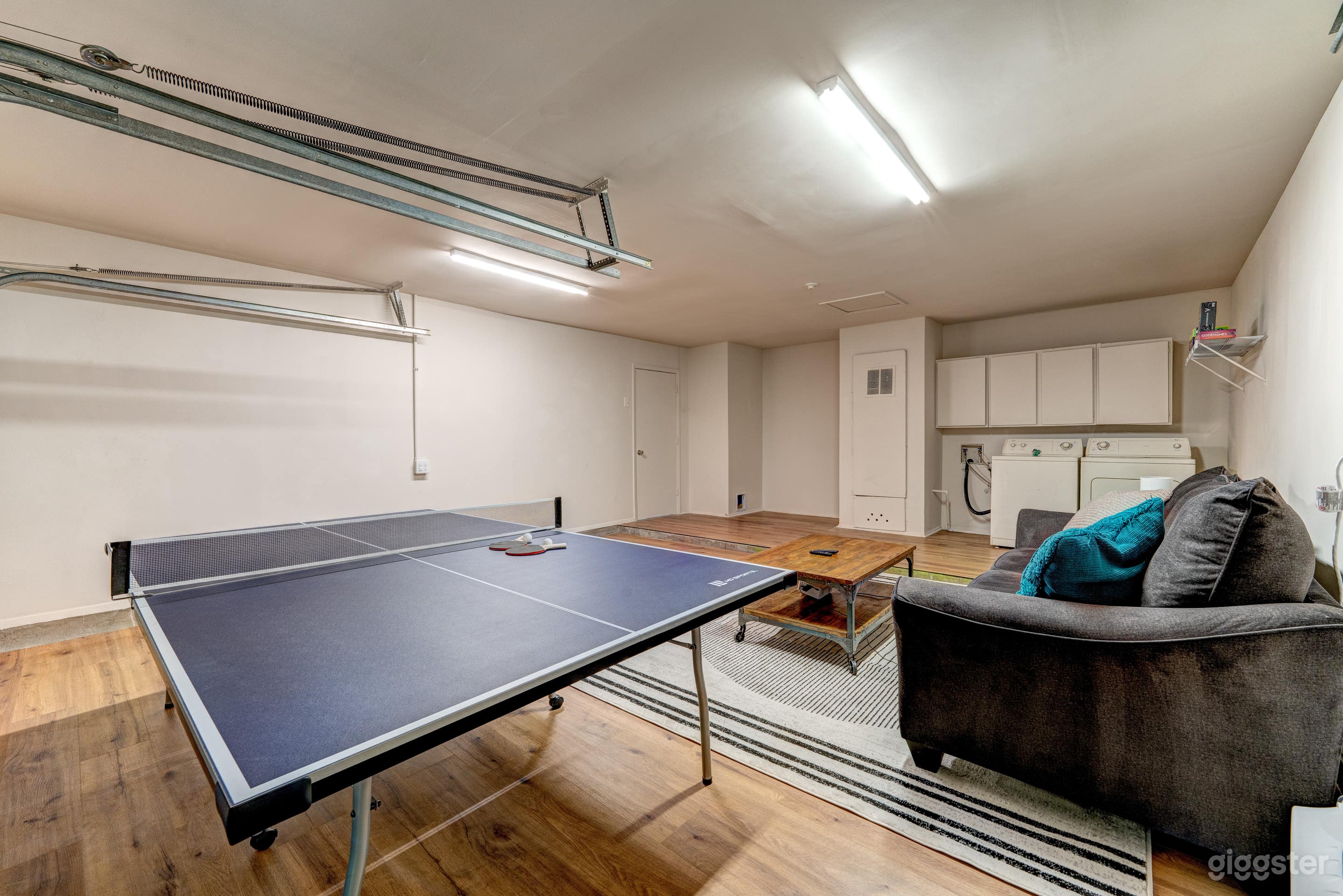 Colorful 3 Bed/2 Bath Home w/ Large Floored Garage Photo 3