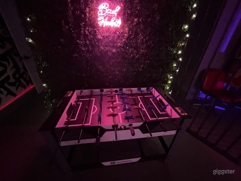  2Floor Lounge & Speakeasy! IYKYK😏 UNLIMITED VIBEZ 