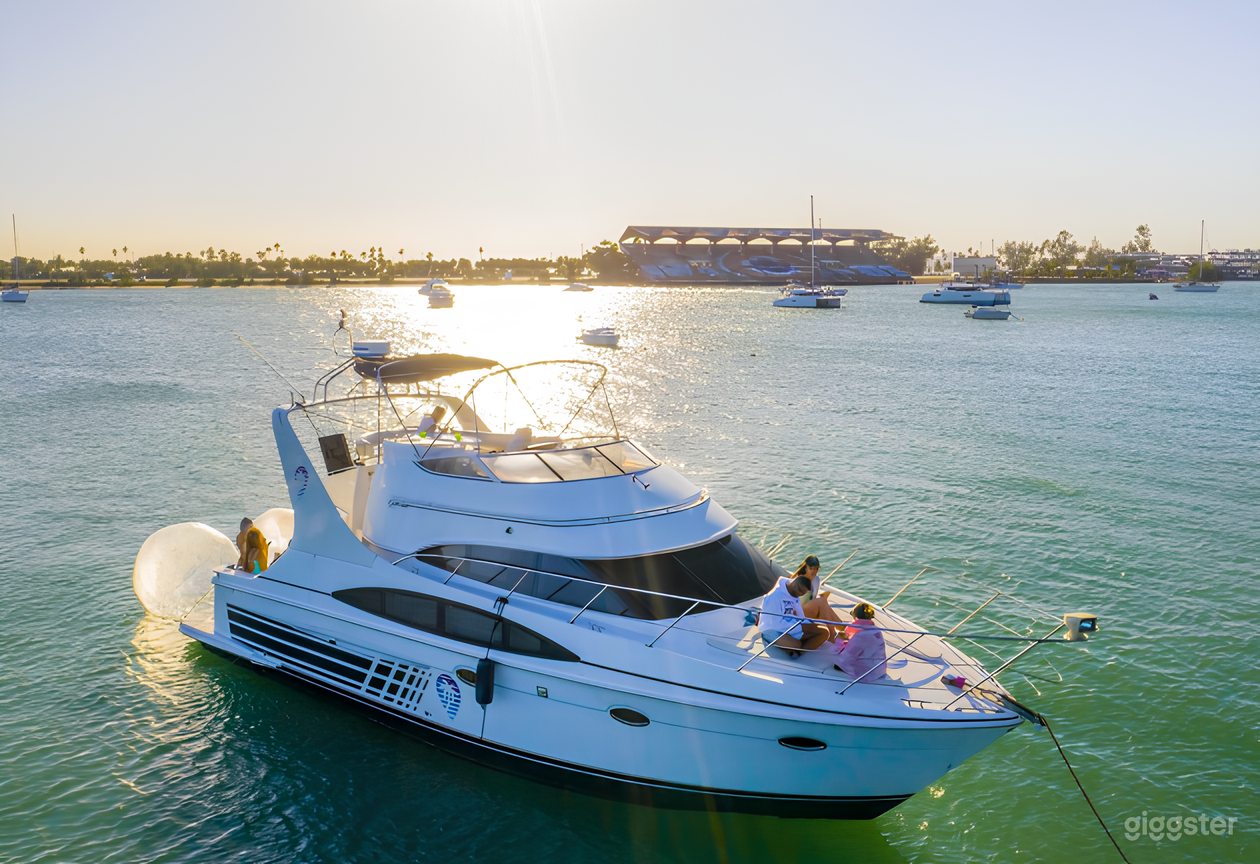 Carver 50” Yacht Photo 1