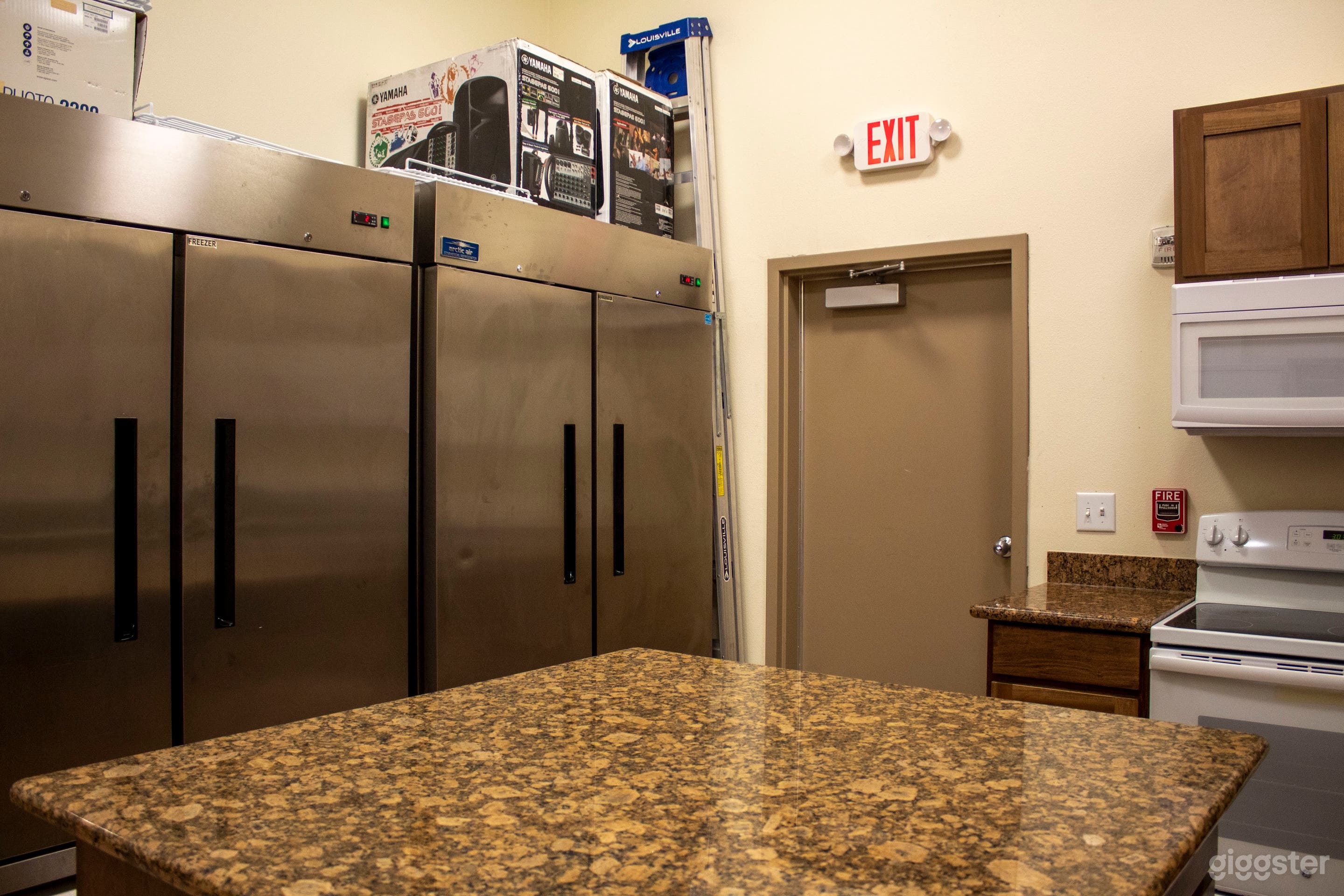 Commercial freezer and refrigerator