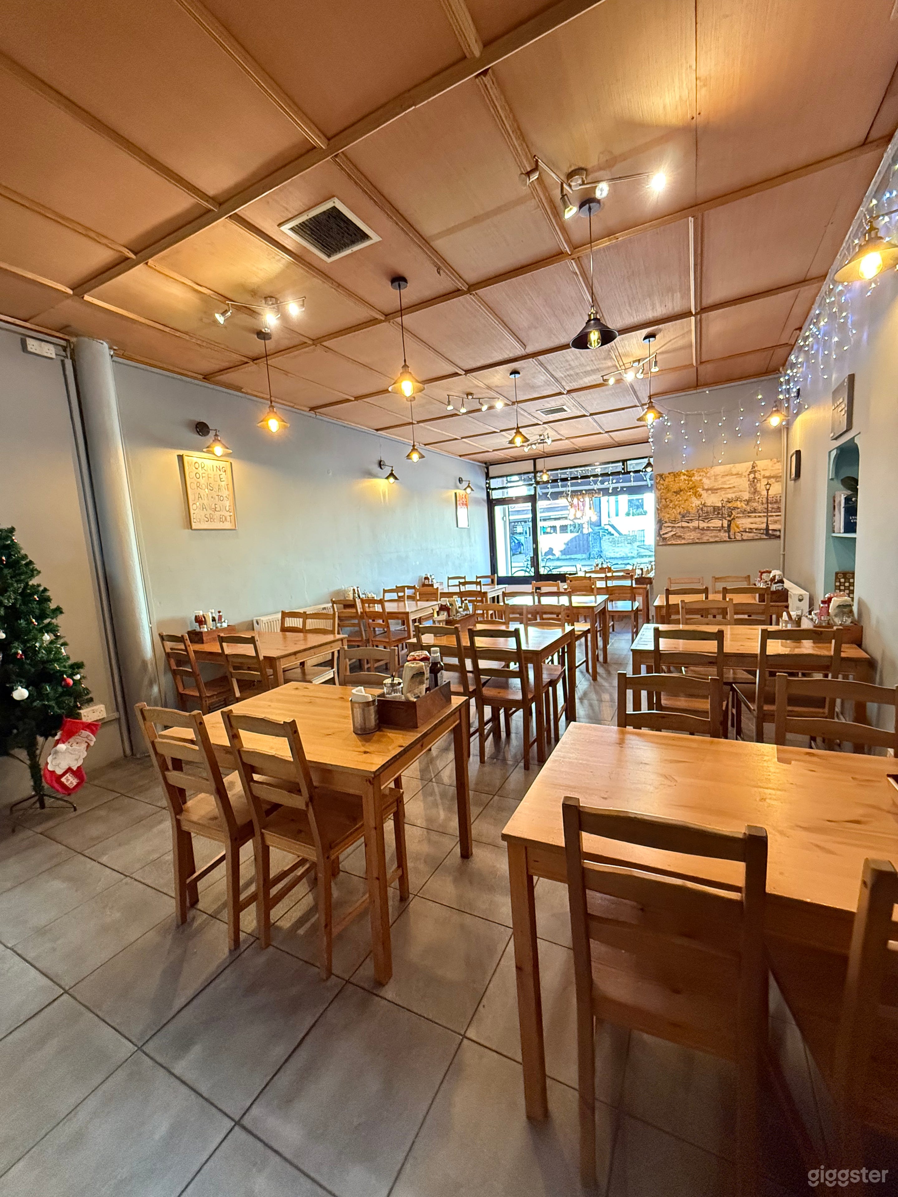 Cozy Café Space for Private Events &amp; Evening Hire Photo 4