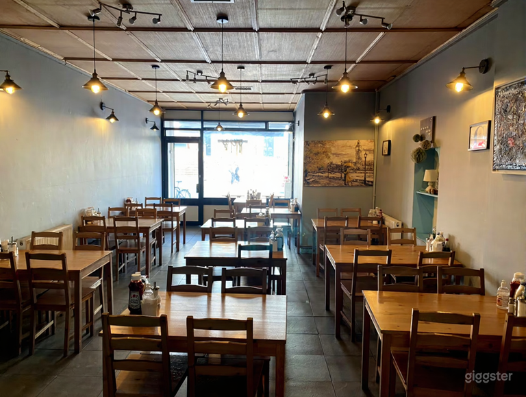  Cozy Café Space for Private Events & Evening Hire 