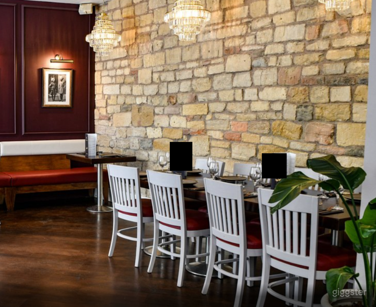  Amazing Lounge Good for 30 Persons 