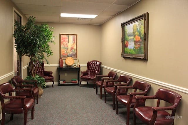 5-Story Exquisite Building Photo 2