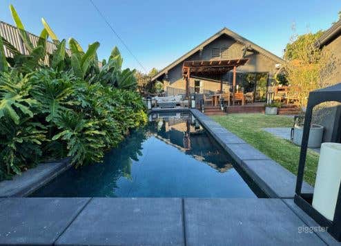 Incredible Japanese Themed Pool  Photo 1