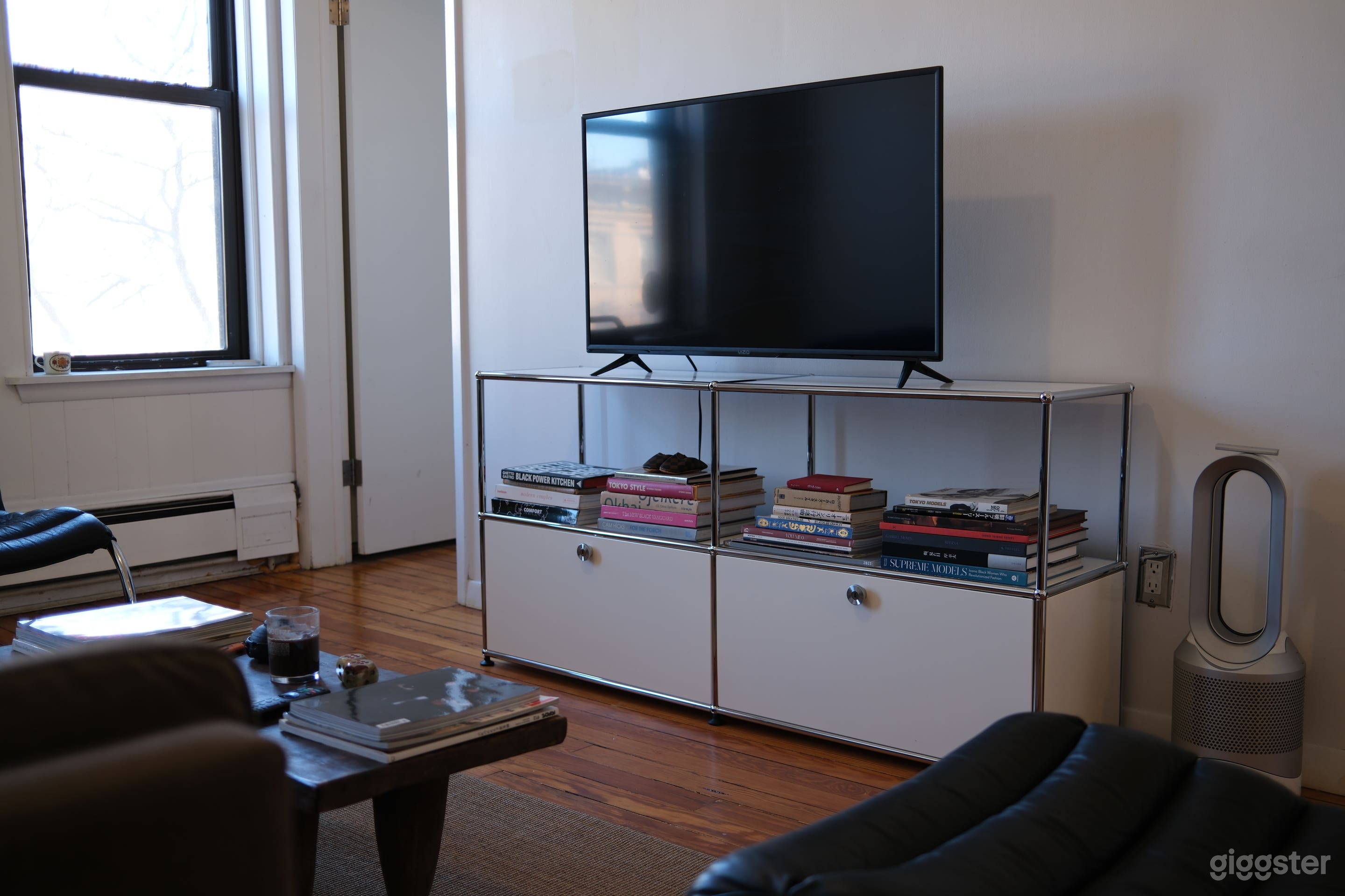 Bright and Airy Design Forward Apartment Photo 2