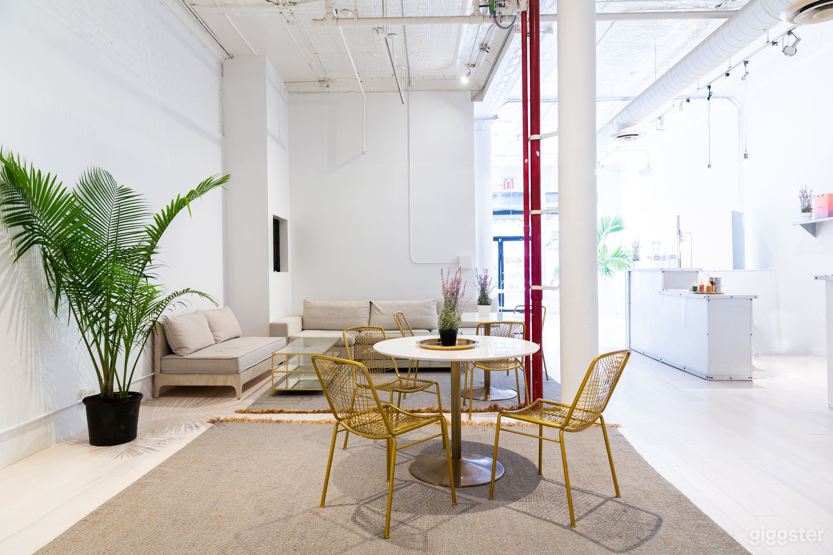 Beautiful Pop up, Event, & Filming Space Photo 2