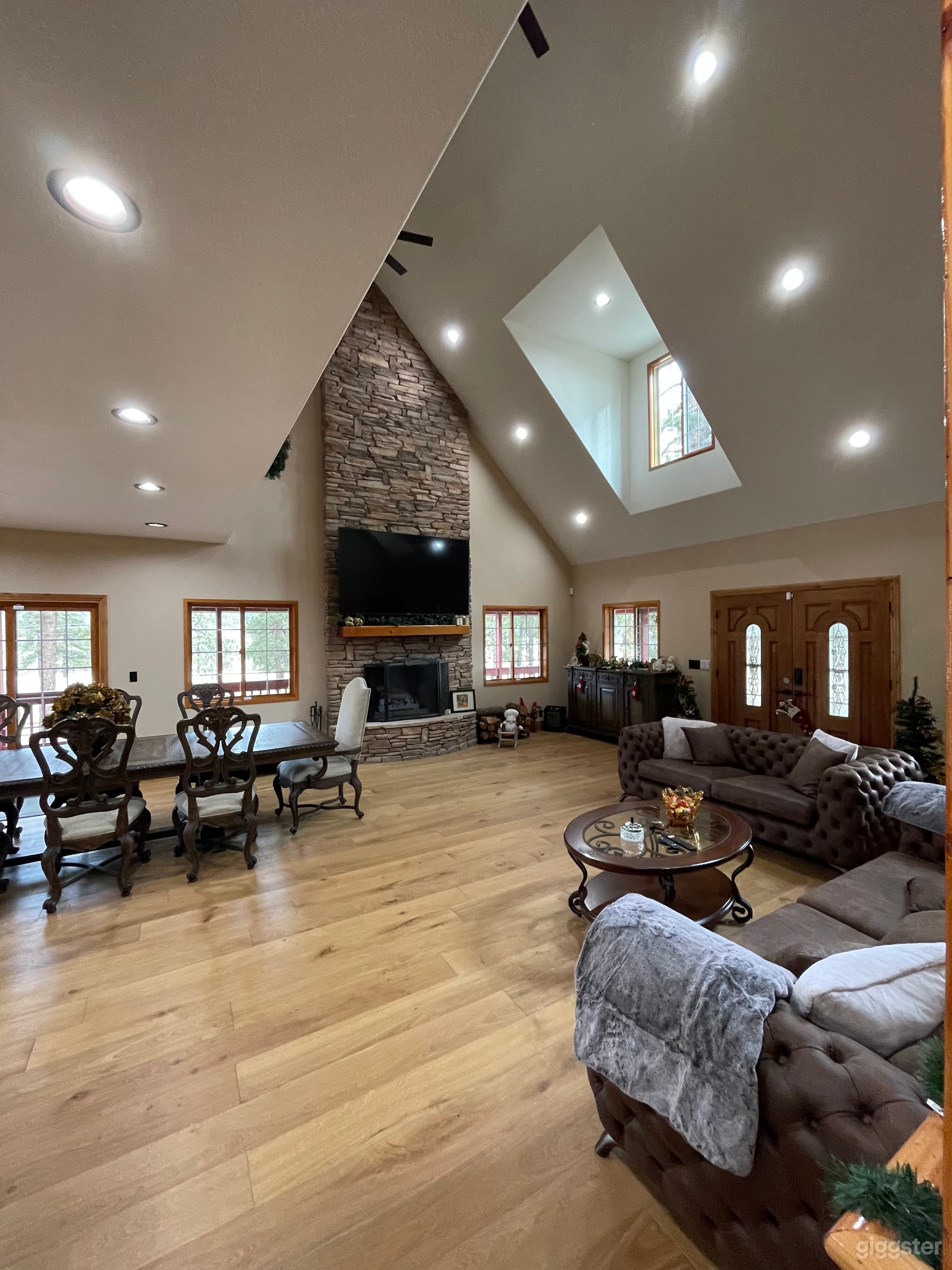 Stunning Forest  Filming Ranch Photo 4